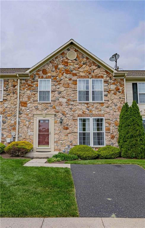 4387 APPLE BLOSSOM DR, UPPER SAUCON TWP, PA 18034, photo 1 of 40