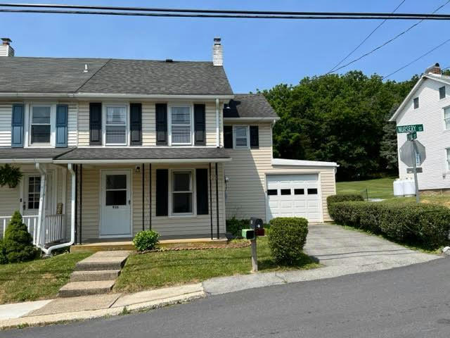 930 NURSERY ST, UPPER MACUNGIE TWP, PA 18051, photo 1 of 35