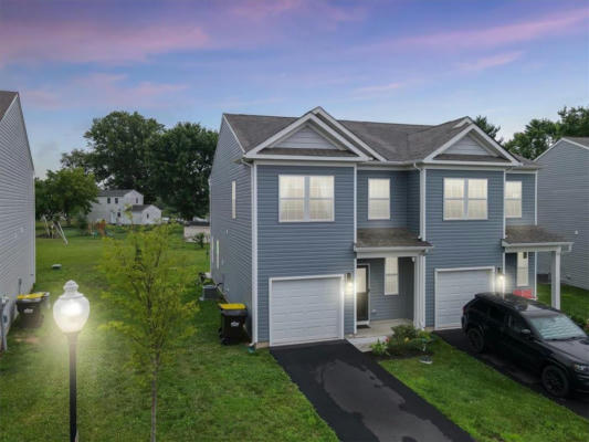 921 STILL WATERS LN, PENNSBURG, PA 18073 - Image 1