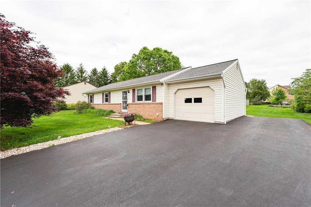 229 HOLIDAY LN, MAIDEN CREEK TWP, PA 19510, photo 1 of 15