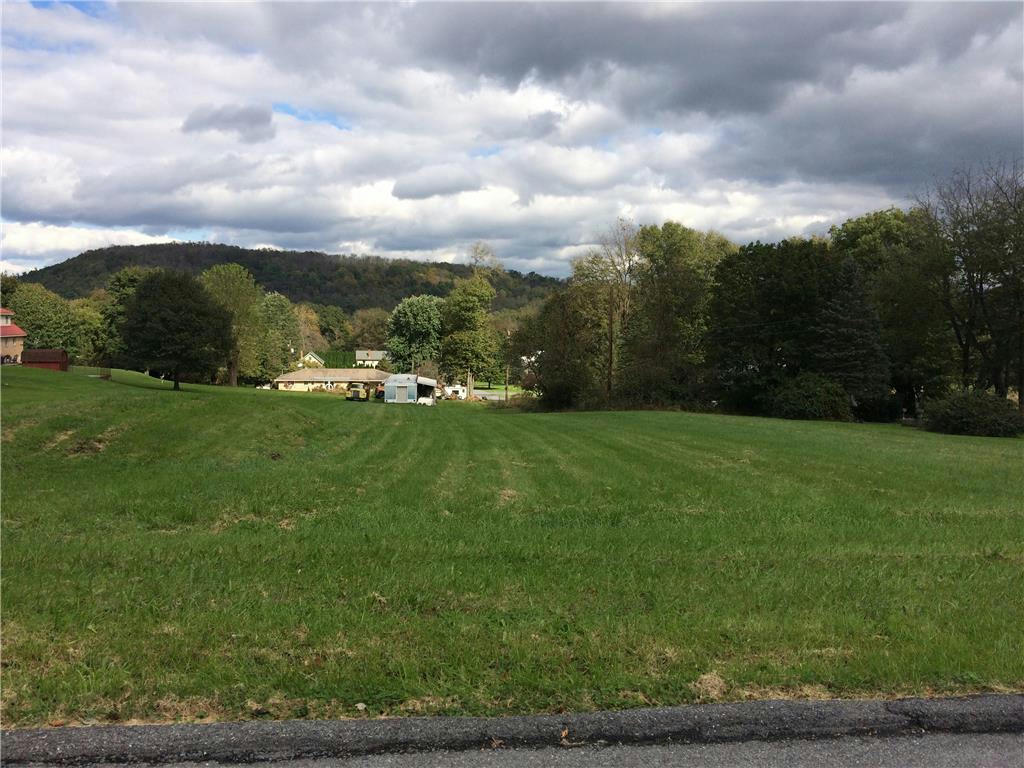 5TH AVENUE, LOWER MT BETHEL TWP, PA 18063, photo 1 of 6